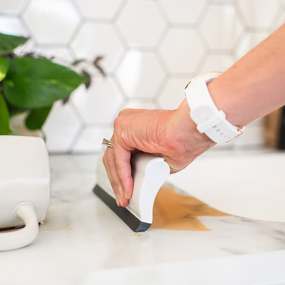 10082700-fc-crumb20runner_white-ven10