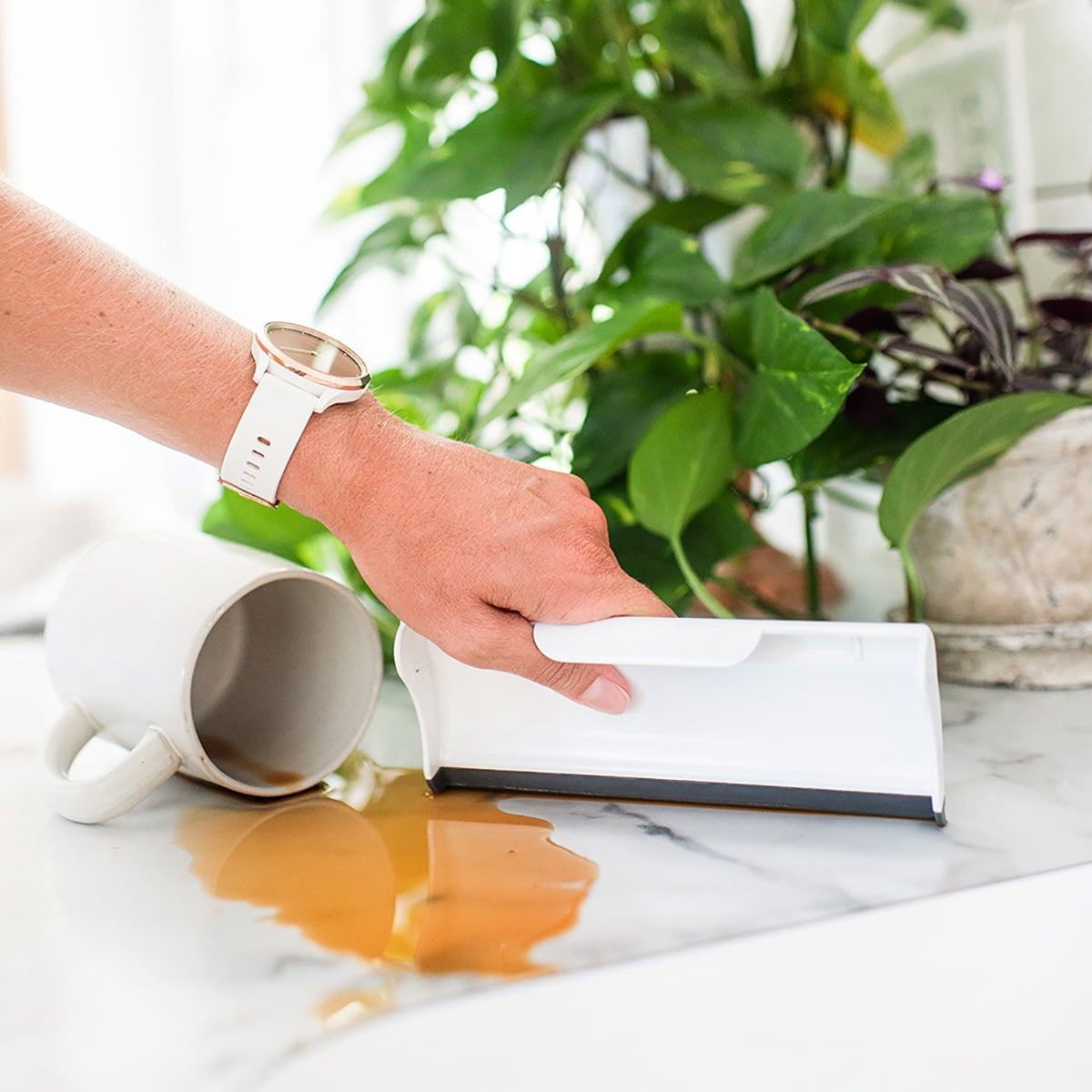 10082700-fc-crumb20runner_white-ven8